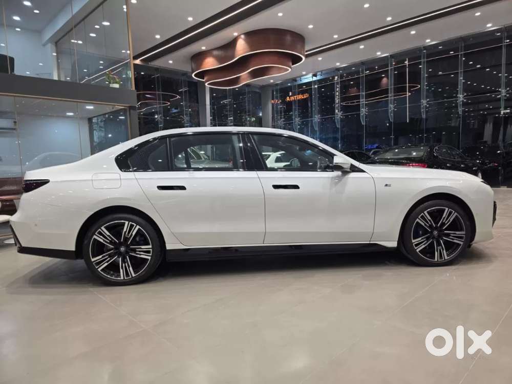 Bmw I7, 2023, Electric