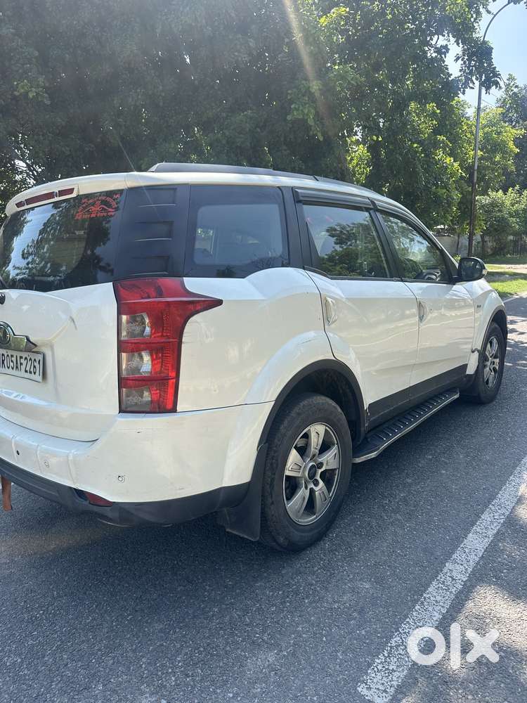 Mahindra Xuv500 W8 Dual Tone, 2012, Diesel