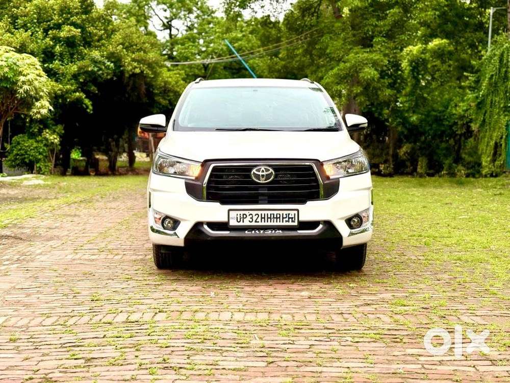 Toyota Innova Crysta 2.4 G Mt, 2016, Diesel