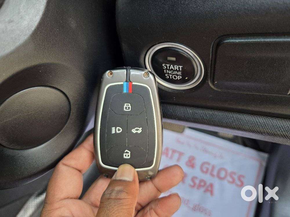 Tata Altroz 1.2 Xza Plus Dark Edition Dct, 2023, Petrol