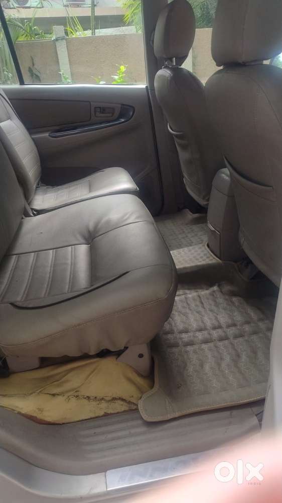 Toyota Innova, 2012