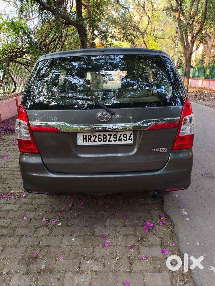 Toyota Innova 2013 Diesel 150000 Km Driven