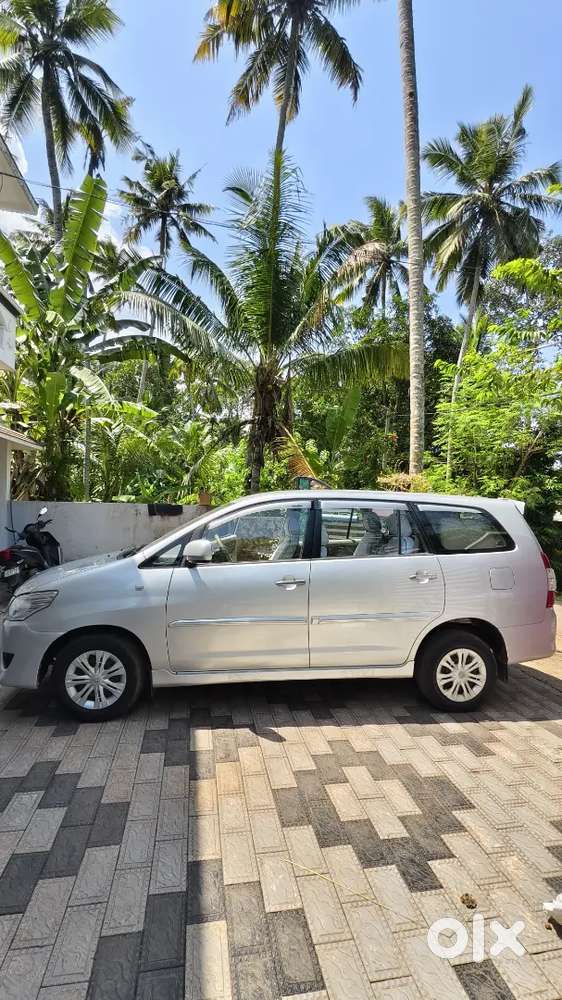 Toyota Innova 2012 Diesel Well Maintained