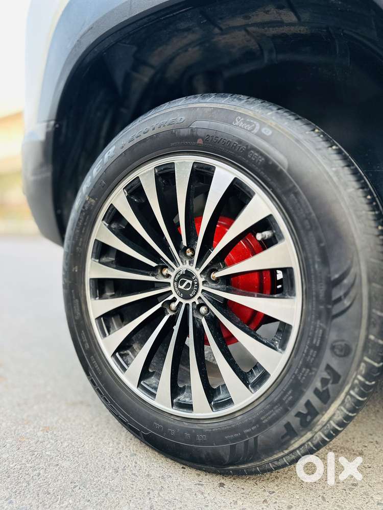 Maruti Suzuki Brezza 1.5 Vxi Smart Hybrid, 2024, Petrol