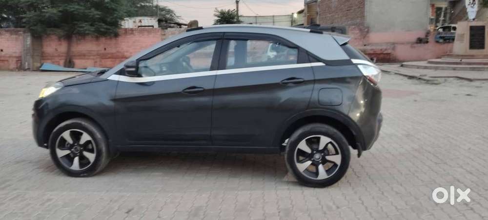 Tata Nexon 1.2 Revotron Xza Plus Dualtone, 2018, Diesel