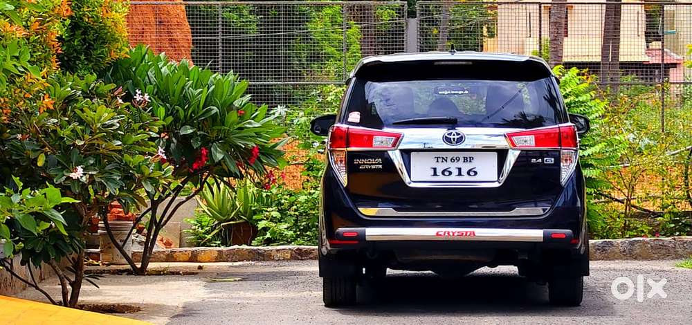 Toyota Innova Crysta [2020-ongoing] 2.4 Gx At 7 Str, 2021, Diesel