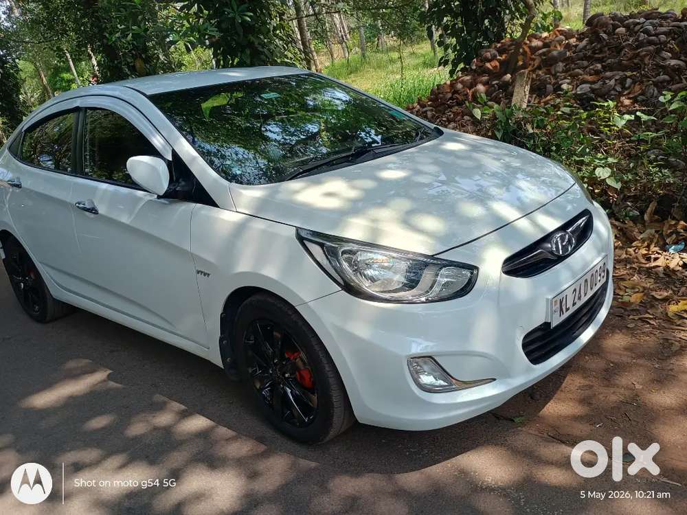 Hyundai Fluidic Verna 2011 Petrol 55000 Km Driven