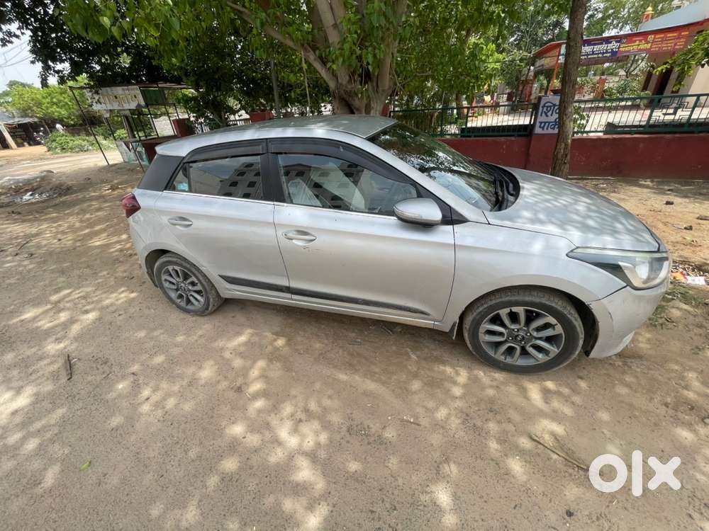 Hyundai I20 Sportz Diesel 2015, New Tyres , Good Condition