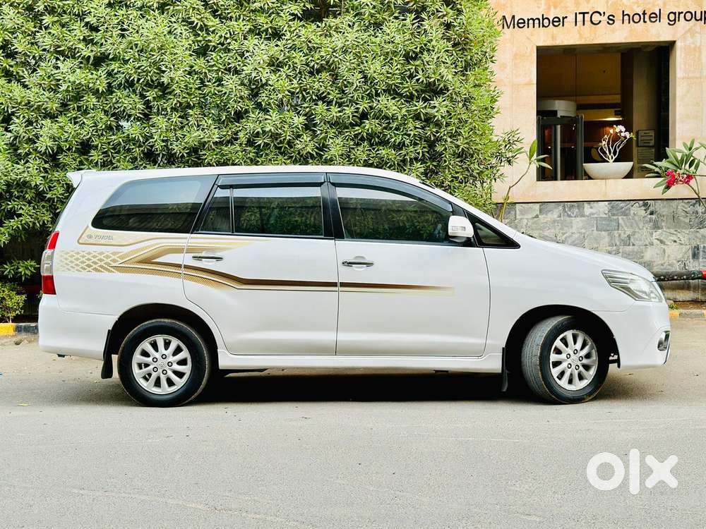 Toyota Innova 2.5 Vx 8 Str Bs-iii, 2014, Diesel