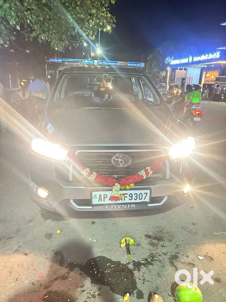 Toyota Innova Crysta 2023 Diesel 62000 Km Driven