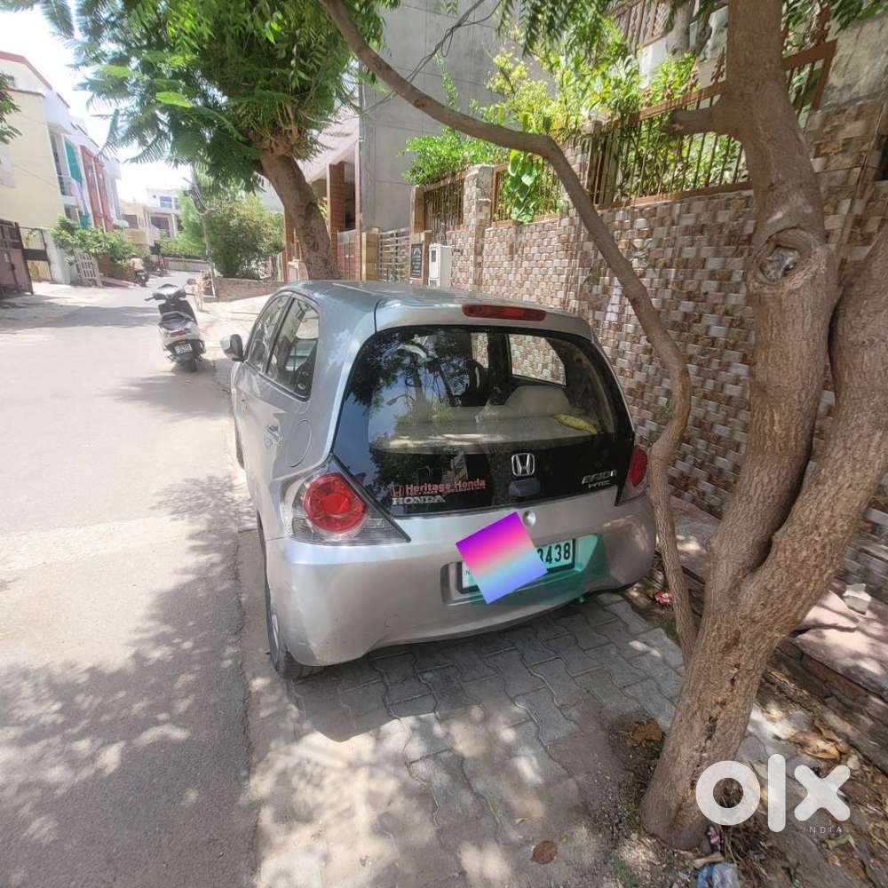Honda Brio 2012 Petrol Well Maintained
