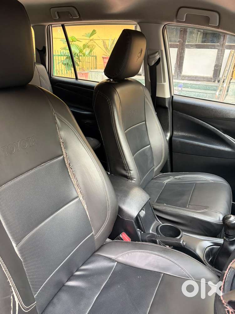 Toyota Innova Crysta 2.4 G Mt, 2023, Diesel