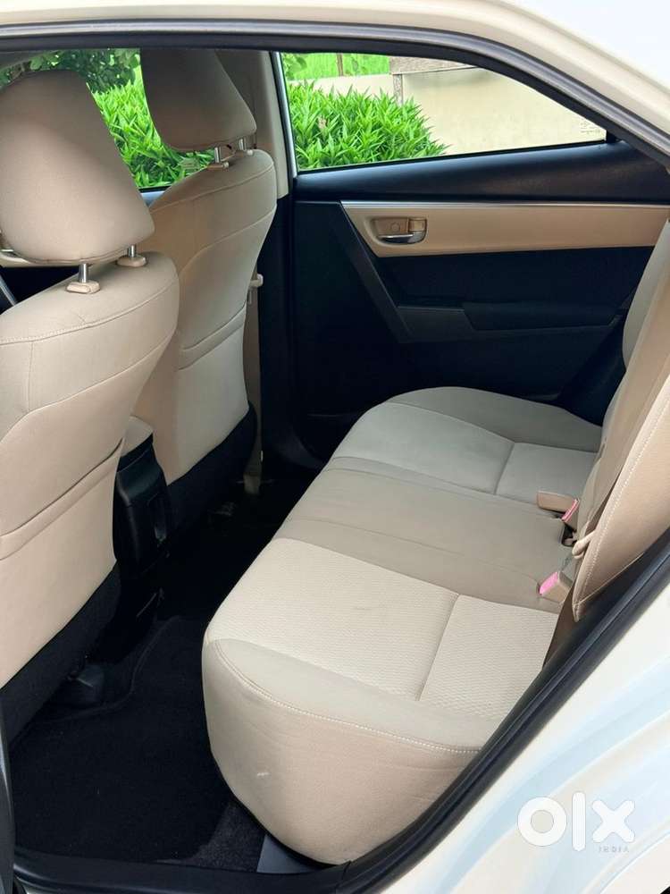 Just 22000 Km Driven 2014 Toyota Corolla Altis 2