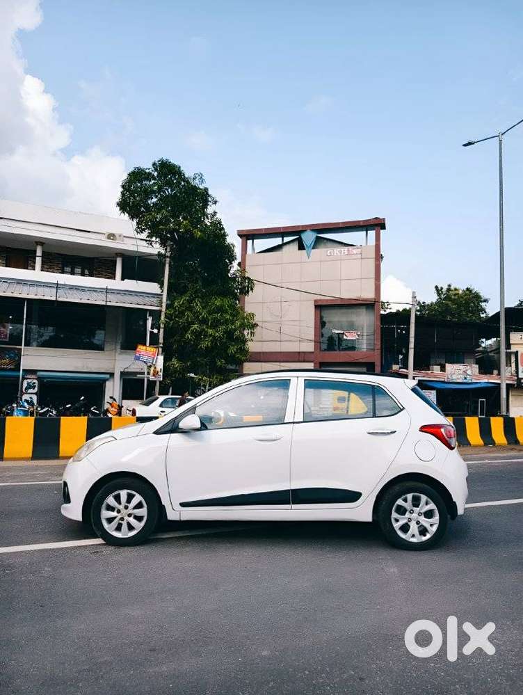Hyundai Grand I10 Sportz Edition, 2014, Petrol