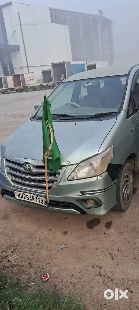 Toyota Innova 2008 Diesel 14000 Km Driven