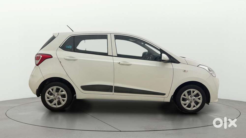 Hyundai Grand I10 Magna At, 2017, Petrol