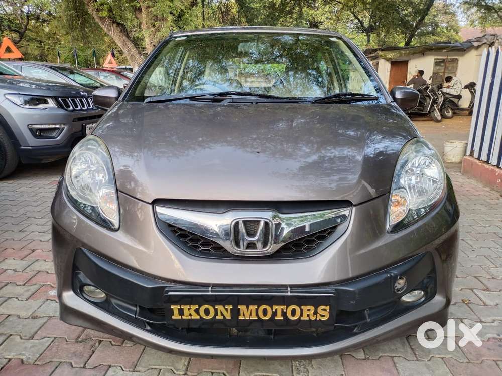Honda Brio V Mt, 2012, Petrol