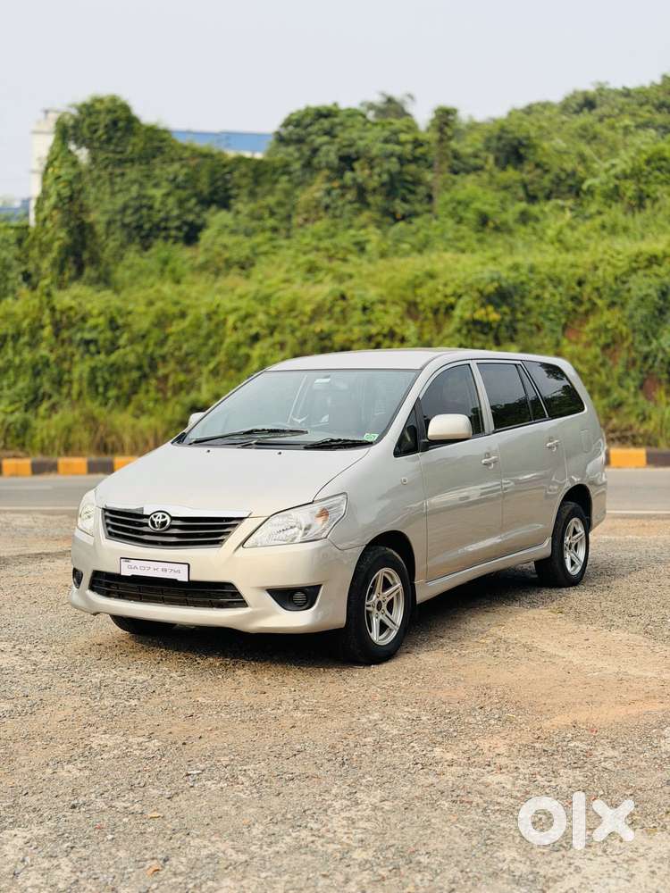 Toyota Innova 2.5 G (diesel) 8 Seater, 2012, Diesel