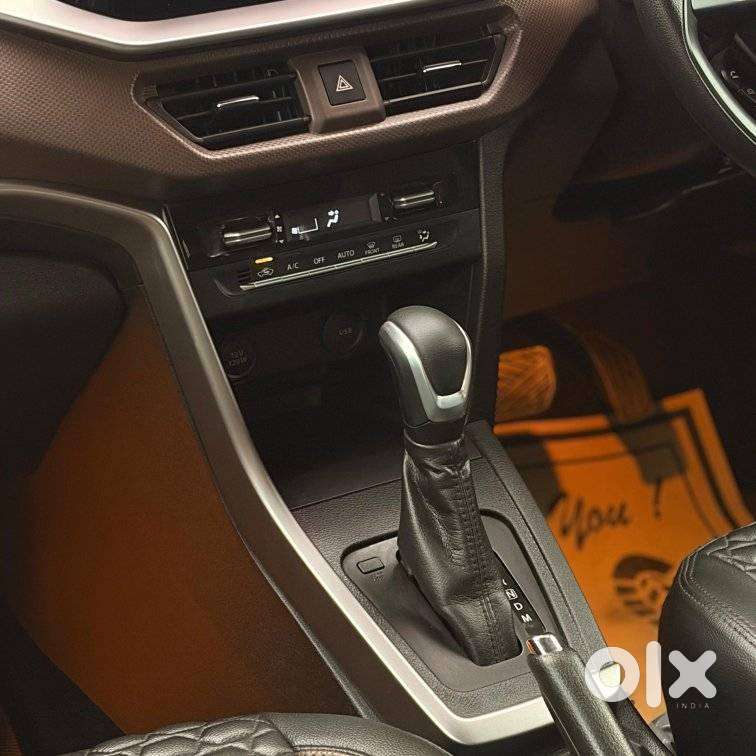 Maruti Suzuki Brezza 1.5 Zxi At Smart Hybrid Dual Tone, 2023, Petrol