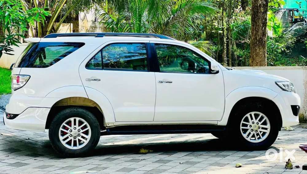 Toyota Fortuner 2012 Diesel Well Maintained