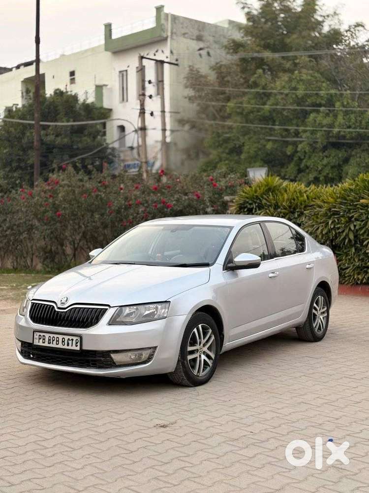 Skoda Octavia Ambition 2.0 Tdi Mt, 2014, Diesel