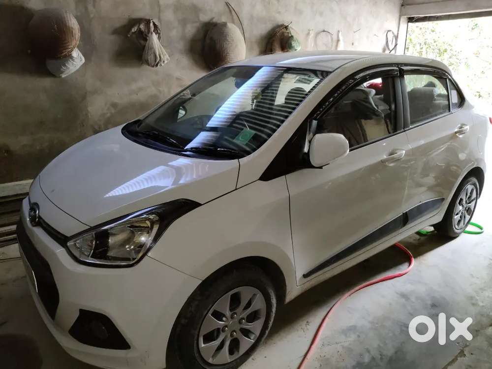 Hyundai Xcent 2015 Petrol 12276 Km Driven