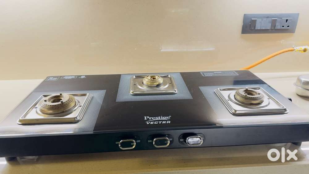 2 month old gas stove