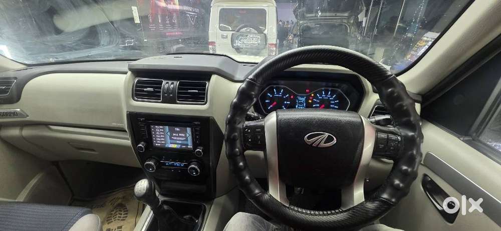 Mahindra Scorpio S10, 2017, Diesel