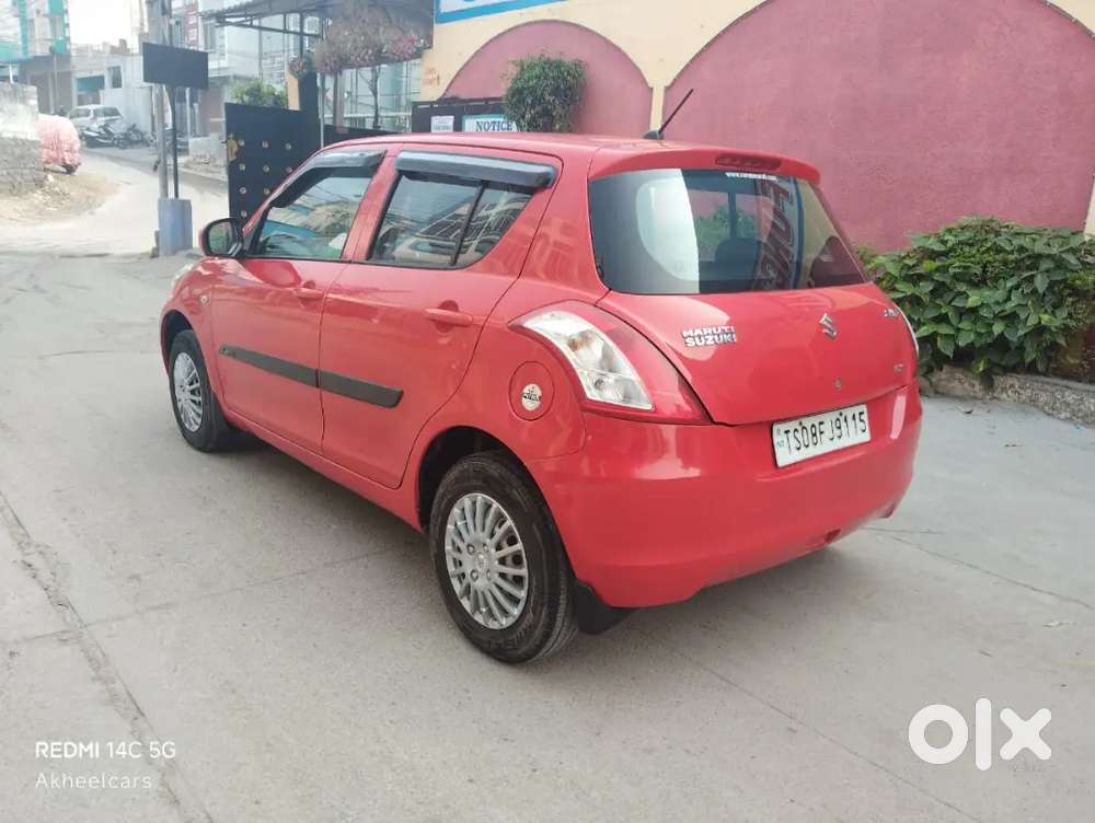Swift Lxi Optional O . Model 2017. Petrol.ac Child..well Maintain.