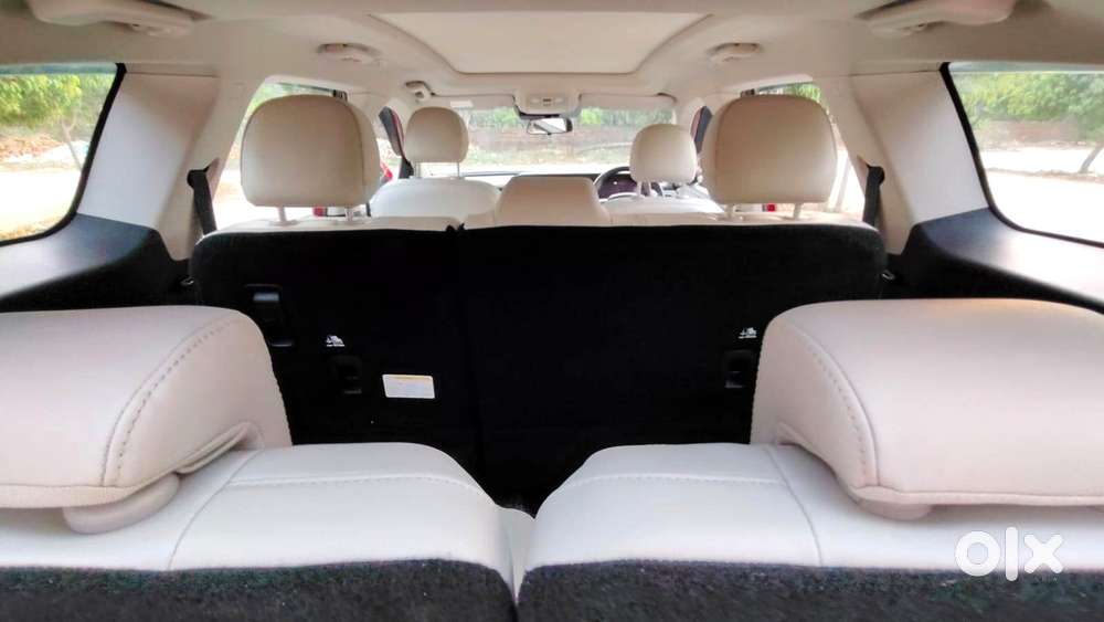 Mahindra Xuv700 2.0 Ax 7 Petrol At Str, 2022, Petrol