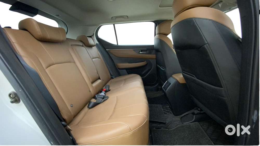 Honda Elevate Zx Cvt, 2023, Petrol