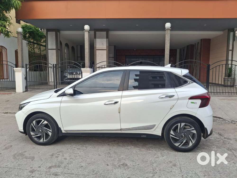 Hyundai I20 Asta (o) 1.2 Mt Dual Tone, 2023, Petrol
