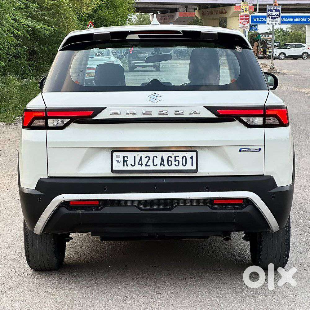 Maruti Suzuki Brezza Vxi At, 2023, Petrol