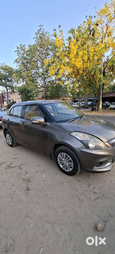 Maruti Suzuki Dzire 1.2 Vxi, 2016, Petrol