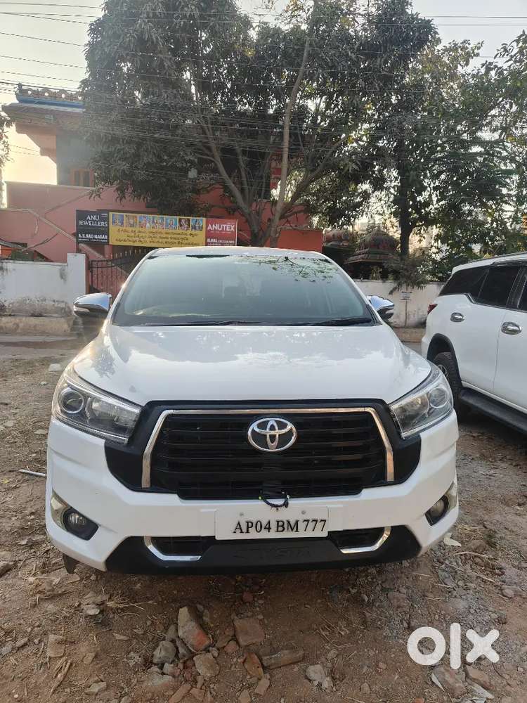 Toyota Innova Crysta 2017