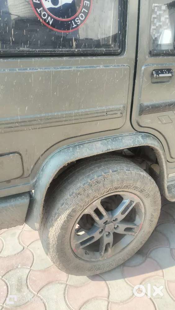 Mahindra Bolero Neo 1.5 2012