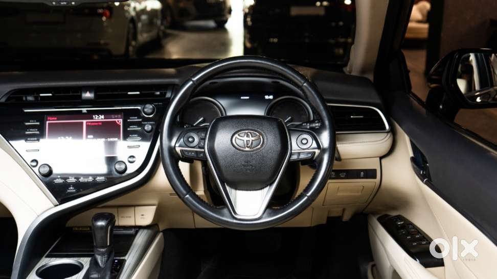 Toyota Camry 2.5 Hybrid, 2020, Petrol