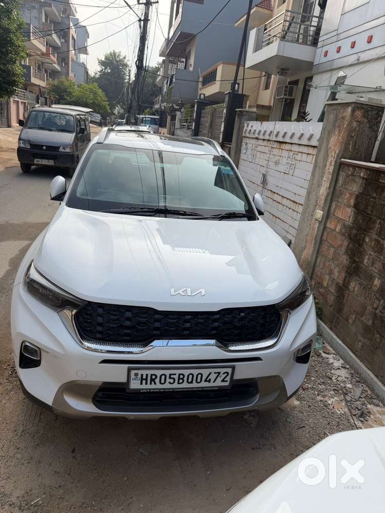 Kia Sonet Petrol 2051