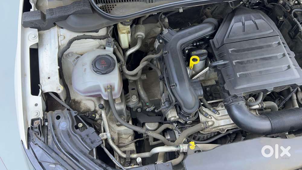 Skoda Slavia Style 1.0l Tsi Mt, 2022, Petrol
