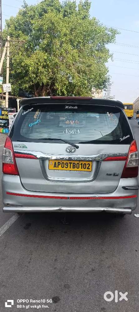 Toyota Innova 2012