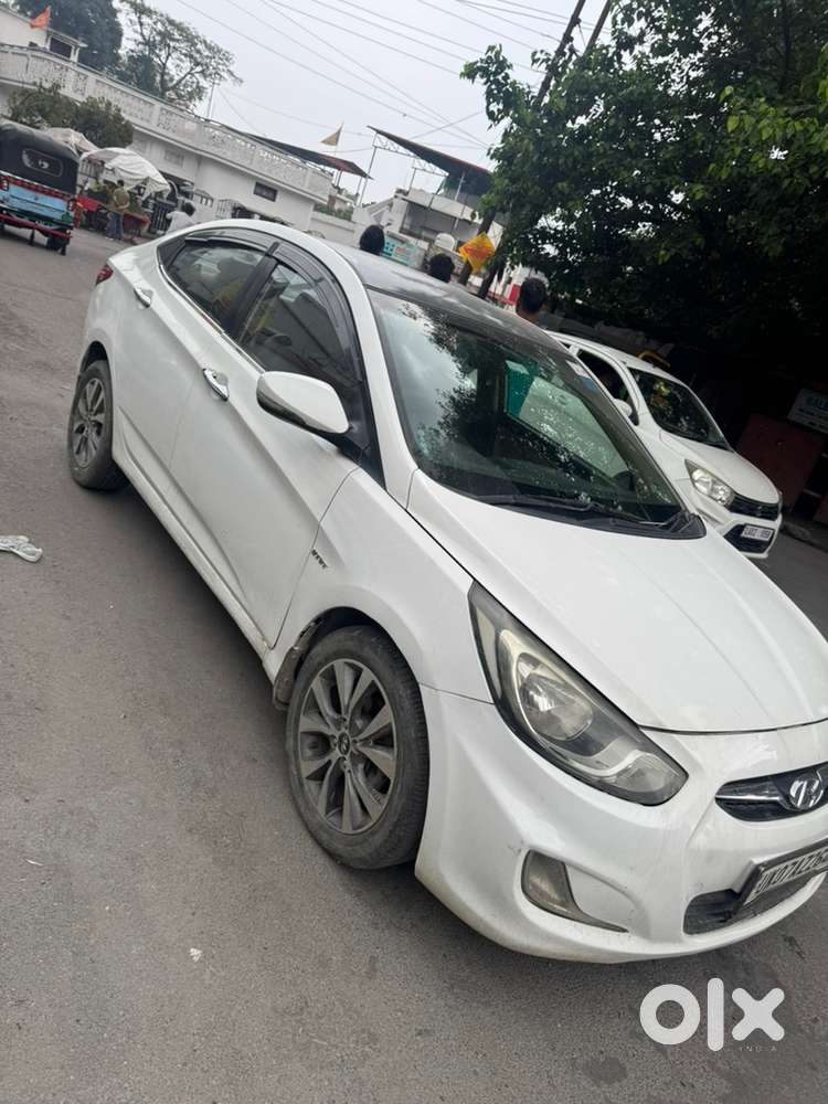 Hyundai Verna 2013 Petrol Manual