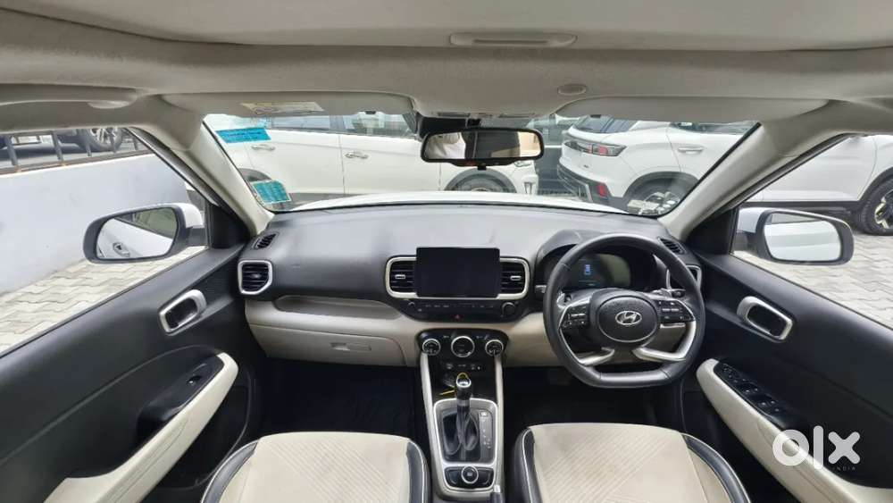 Hyundai Venue 1.0 Sx (o) Turbo Dct, 2023, Petrol
