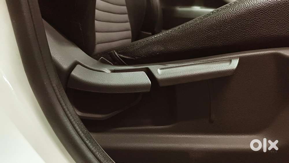 Hyundai Aura Sx Plus Automatic, 2020, Petrol