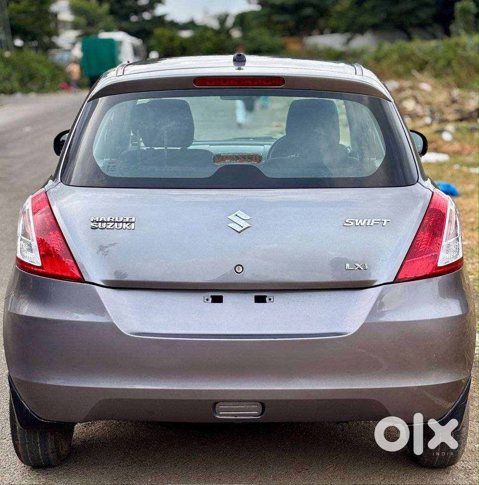 Maruti Suzuki Swift 1.2 Lxi (o), 2015, Petrol