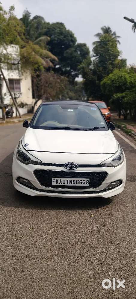Hyundai I20 Asta (o) 2017 Petrol Vtvt Mt Top Model Dual Tone