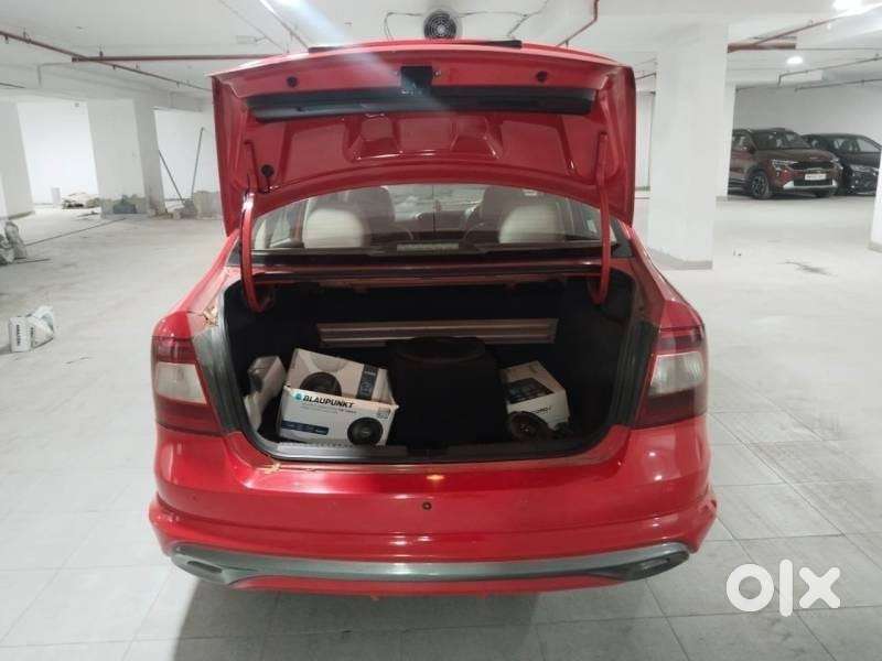 Skoda Rapid 2011-2013 1.6 Mpi At Ambition, 2012, Petrol