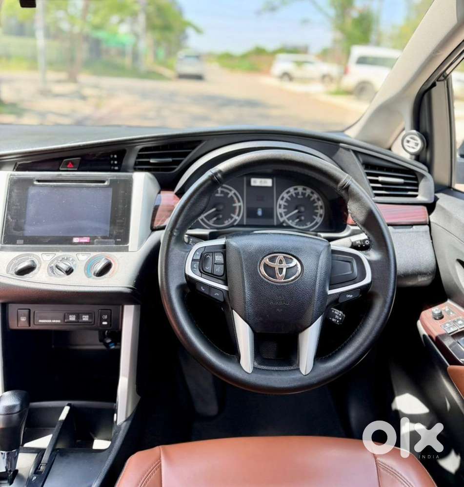 Toyota Innova Crysta 2020