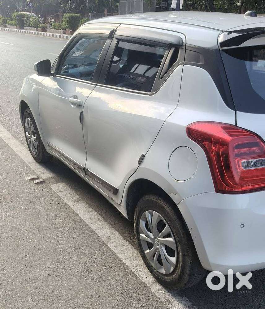 Maruti Suzuki Swift Vxi + Manual, 2023, Petrol
