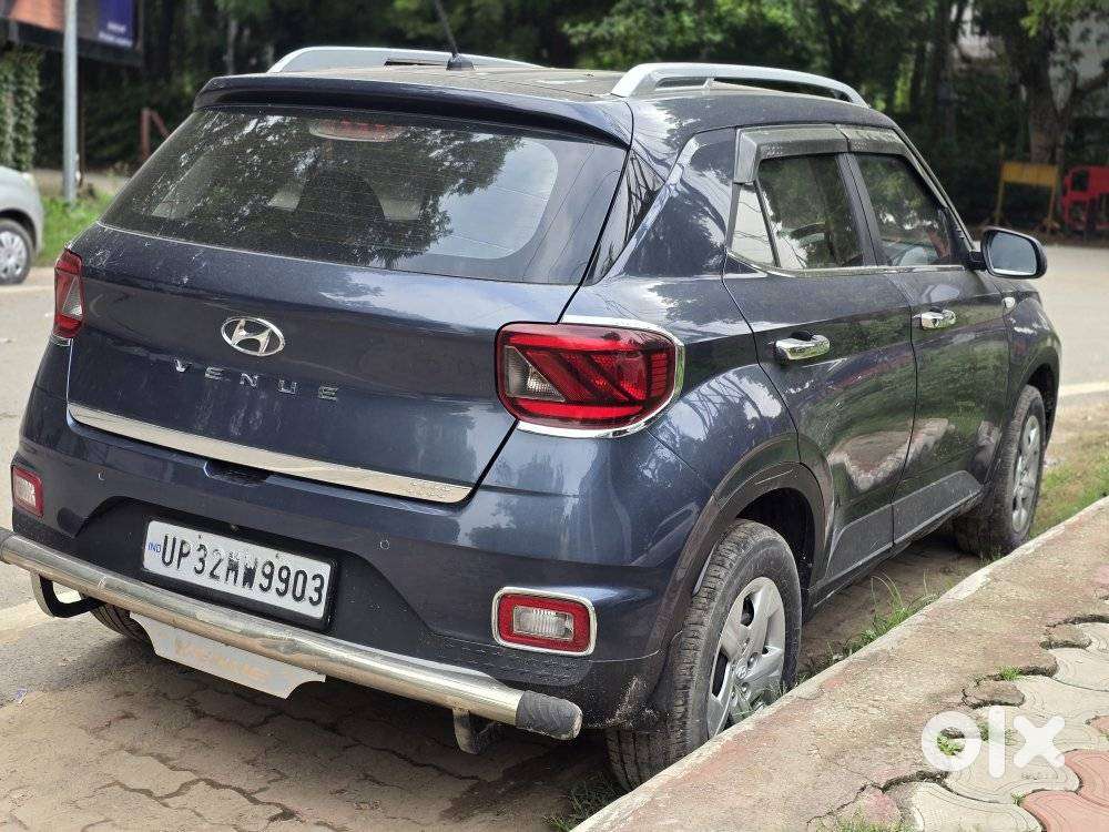 Hyundai Venue S Turbo, 2022, Petrol