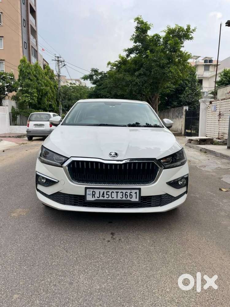 Skoda Slavia Sportline 1.0l Tsi Mt, 2022, Petrol